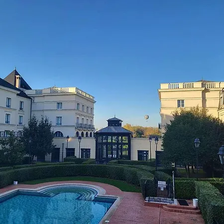 Adagio Val D'europe 3* Серри