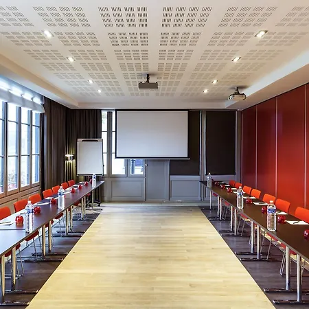 Aparthotel Adagio Val D'europe 3*