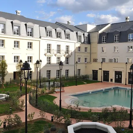 Adagio Val D'europe Aparthotel 3*