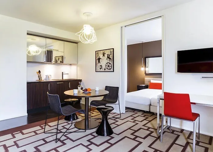 Aparthotel Adagio Val D'europe 3*