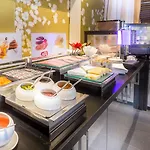 Adagio Val D'europe Aparthotel 3*