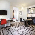 Aparthotel Adagio Val D'europe 3*