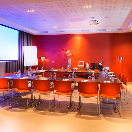 Aparthotel Adagio Val D Europe 3*