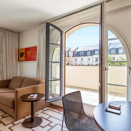 Aparthotel Adagio Val D Europe 3*