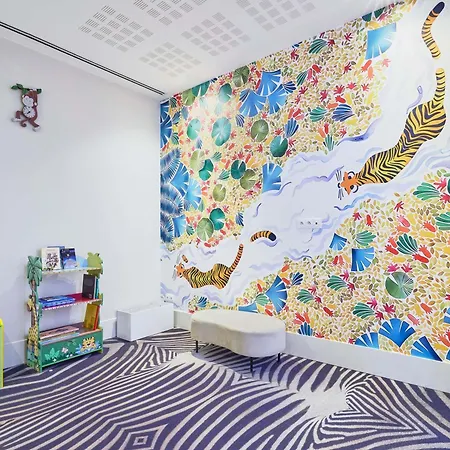 Adagio Val D Europe Aparthotel