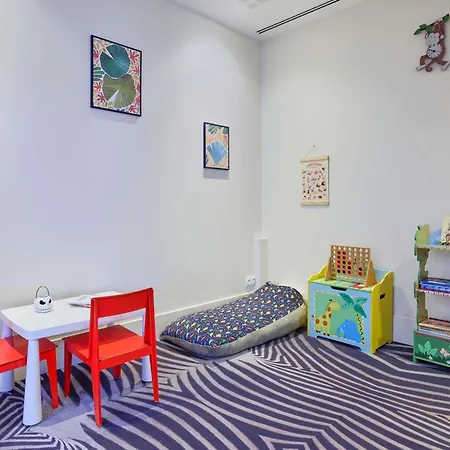 Aparthotel Adagio Val D Europe 3*